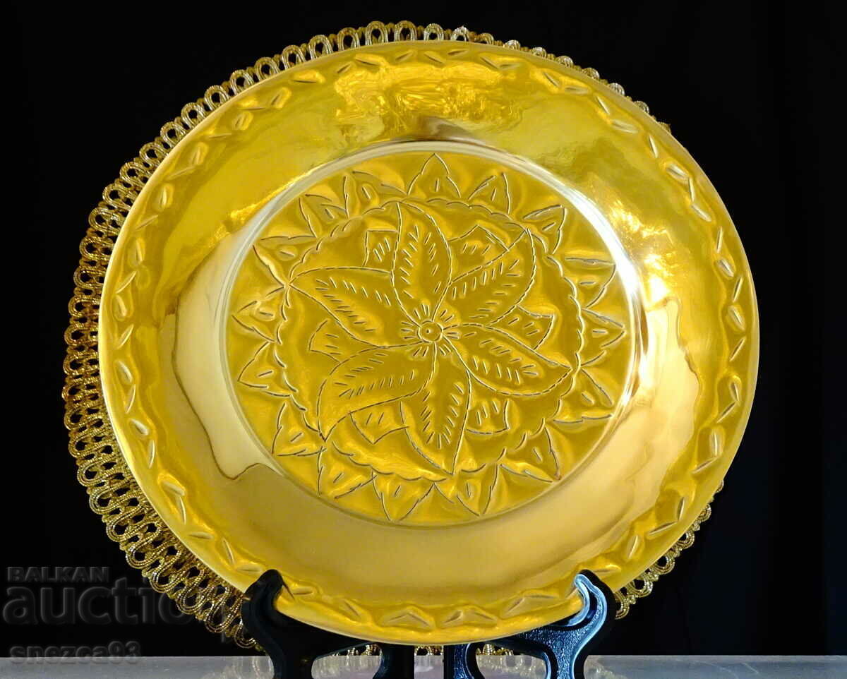 Auction Brass plate, wall panel, gilding, flowers Auction Brass plate, wall panel, gilding, flowers