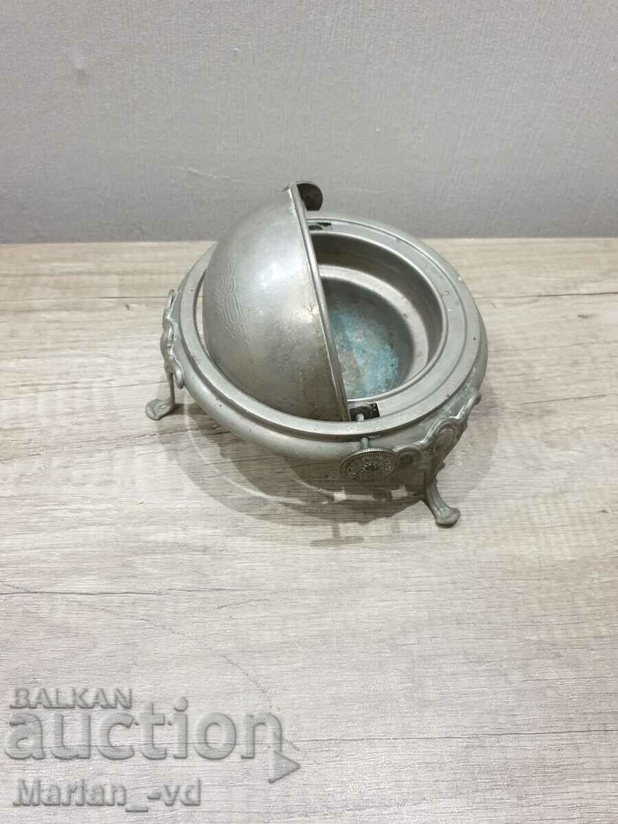 Delivery of Old bronze bonbonniere Delivery of Old bronze bonbonniere