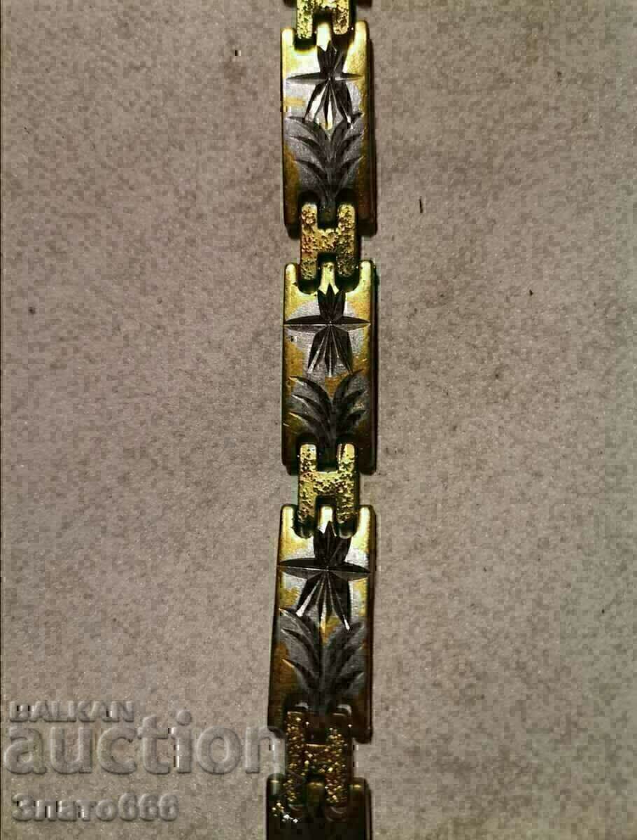 Bracelet with price 5.00 BGN | € 2.56 Bracelet with price 5.00 BGN | € 2.56