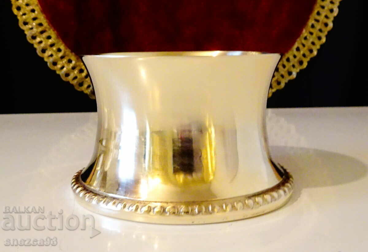 Bronze whiskey glass, sugar bowl, bronze vessel with price 19.00 BGN | € 9.71 Bronze whiskey glass, sugar bowl, bronze vessel with price 19.00 BGN | € 9.71