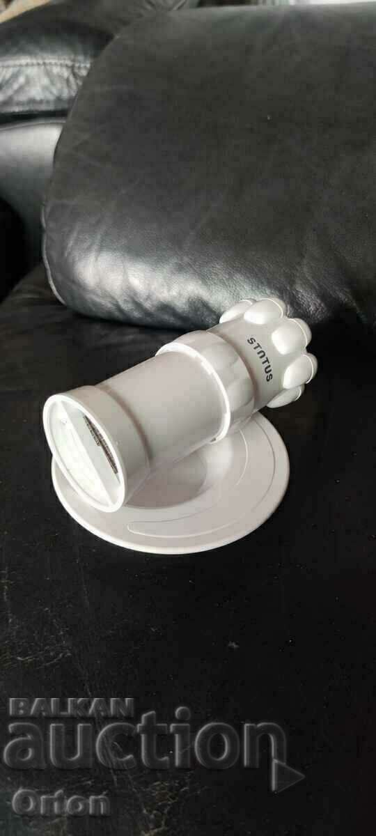 Garlic grinder with price 24.00 BGN | € 12.27 Garlic grinder with price 24.00 BGN | € 12.27