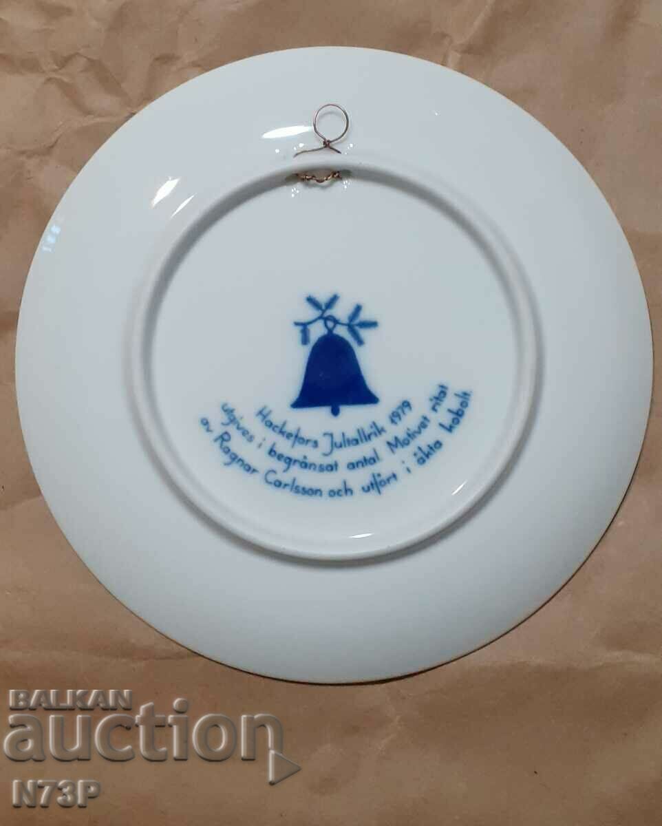 Delivery of CHRISTMAS PORCELAIN PLATE. MADE IN SWEDEN. Delivery of CHRISTMAS PORCELAIN PLATE. MADE IN SWEDEN.