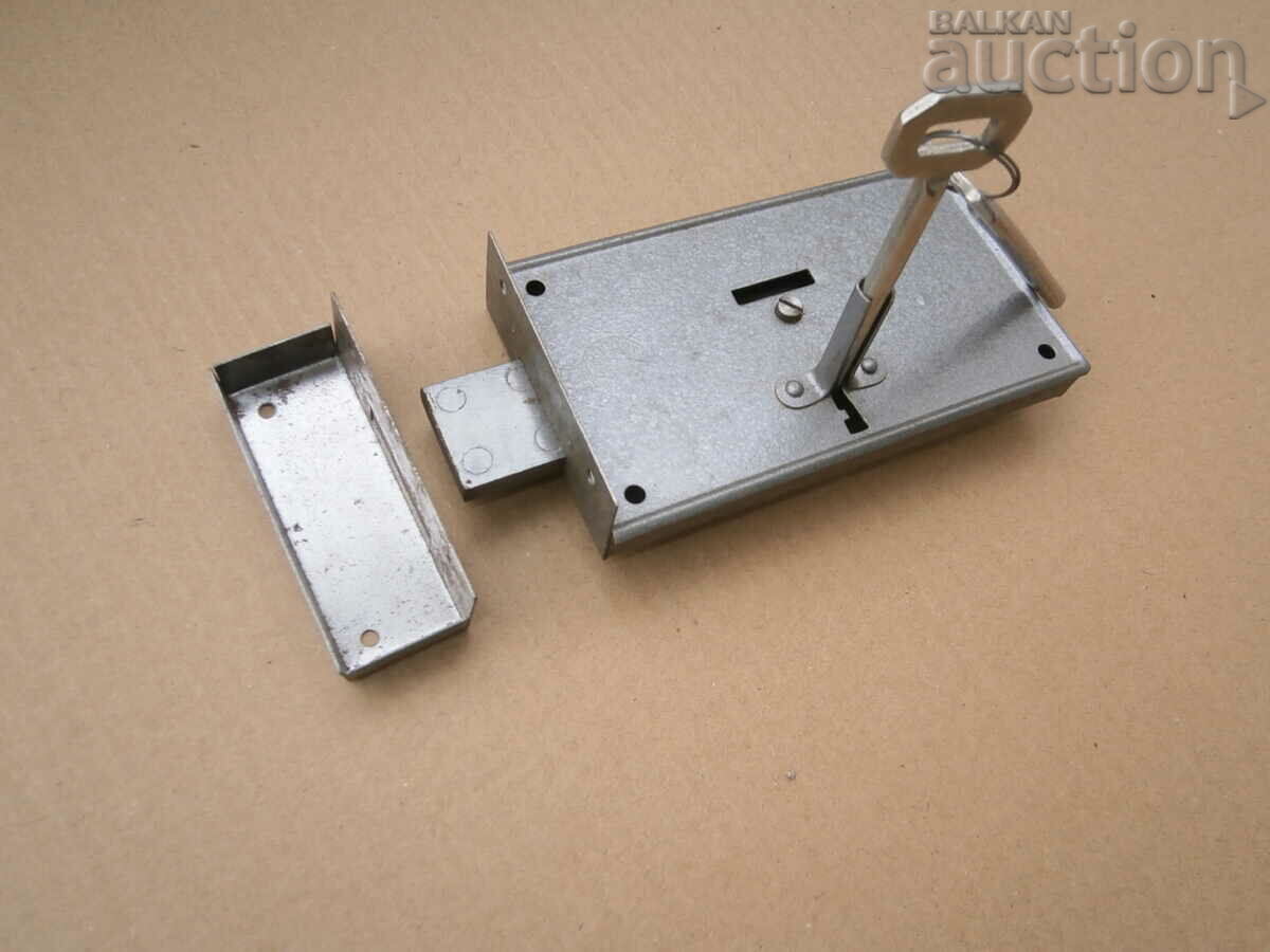 Old lock locks lock locks lock - 6