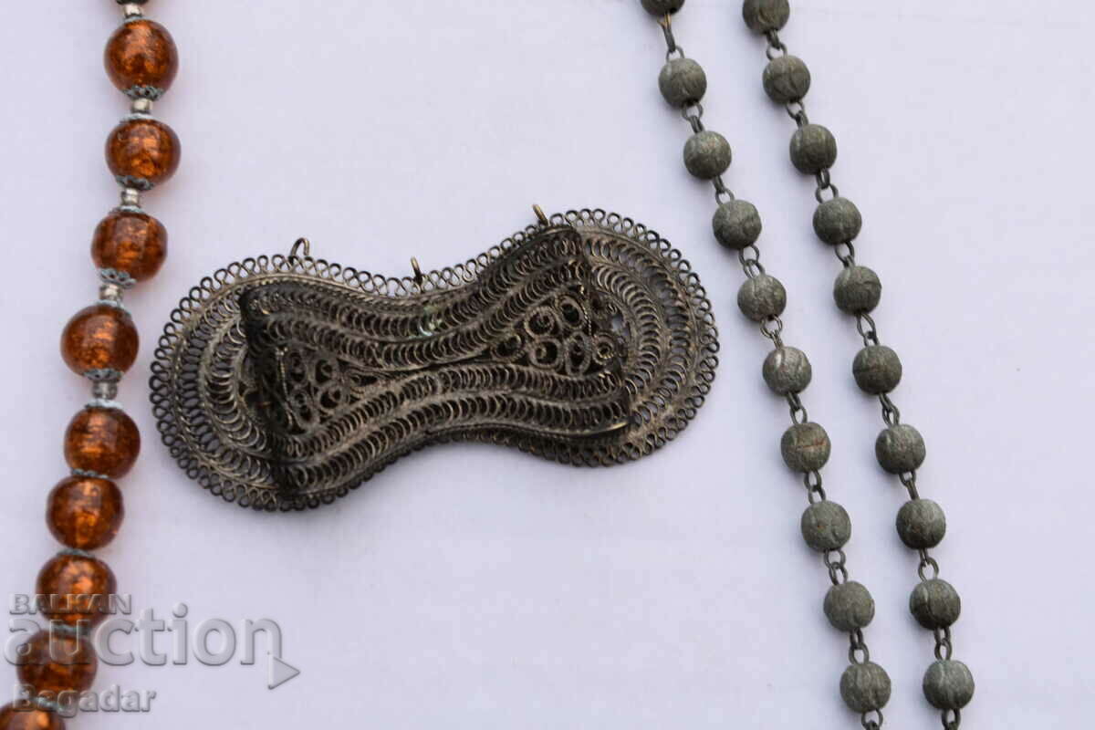 Old jewelry with price 55.00 BGN | € 28.12 Old jewelry with price 55.00 BGN | € 28.12