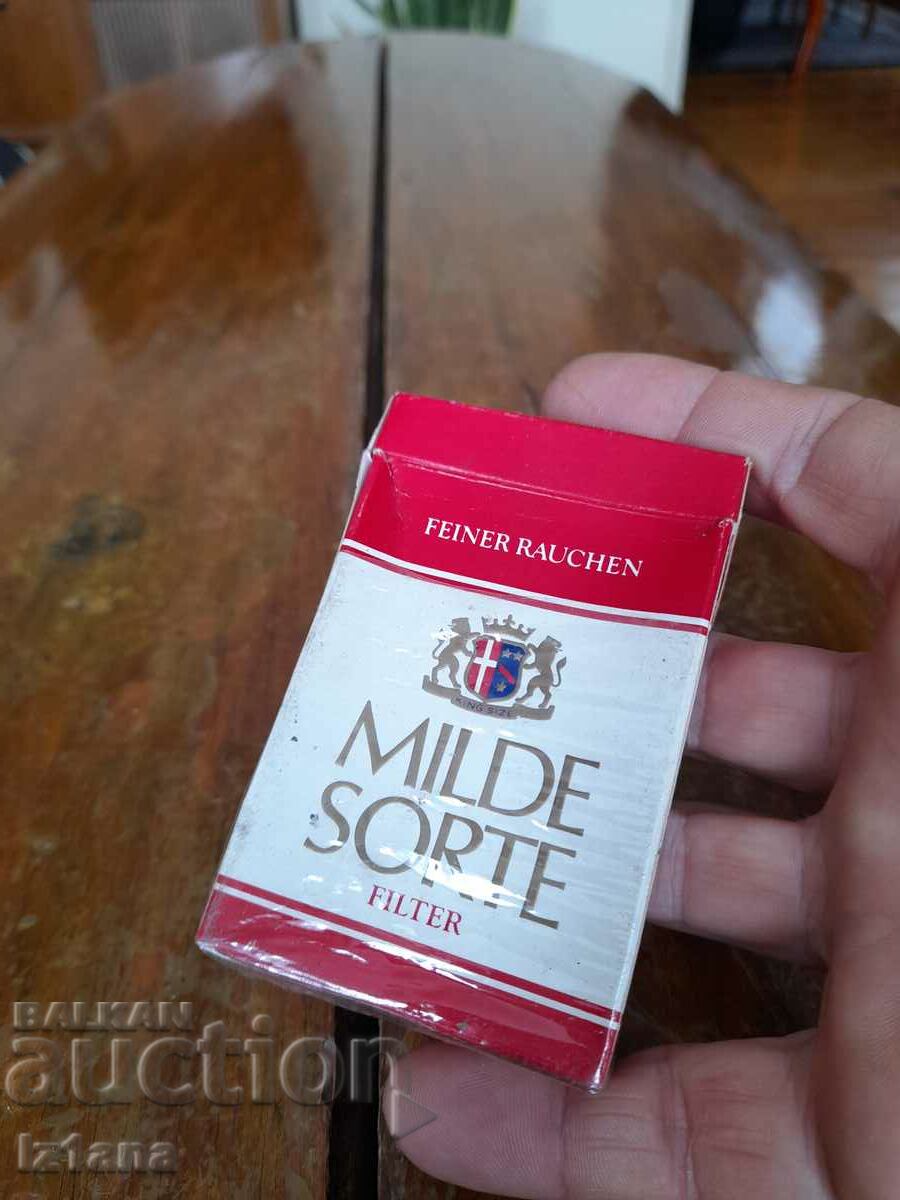 Auction An old box of Milde Sorte cigarettes Auction An old box of Milde Sorte cigarettes