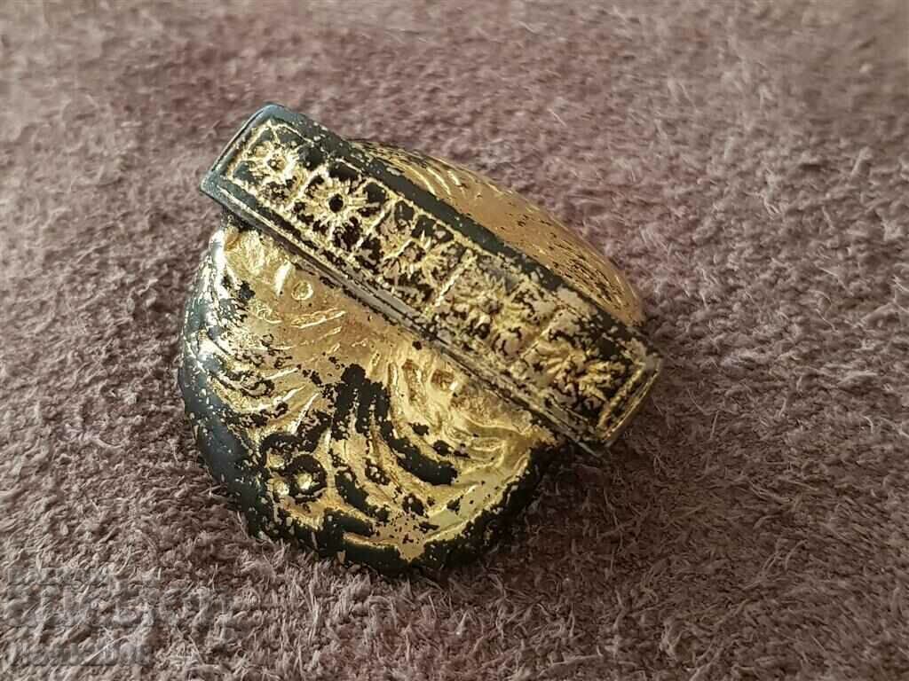 Auction Revival silver GOLDEN bracelet kustek bitch pafti Auction Revival silver GOLDEN bracelet kustek bitch pafti