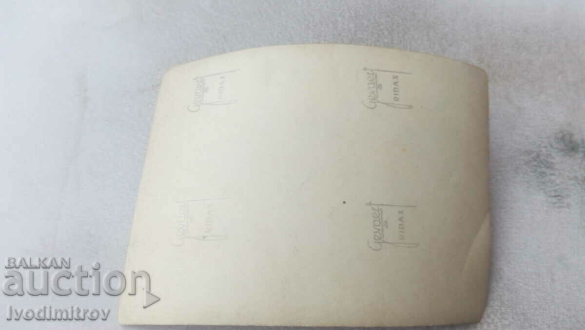 Photo Men having a drink at a table with price 0.95 BGN | € 0.49 Photo Men having a drink at a table with price 0.95 BGN | € 0.49