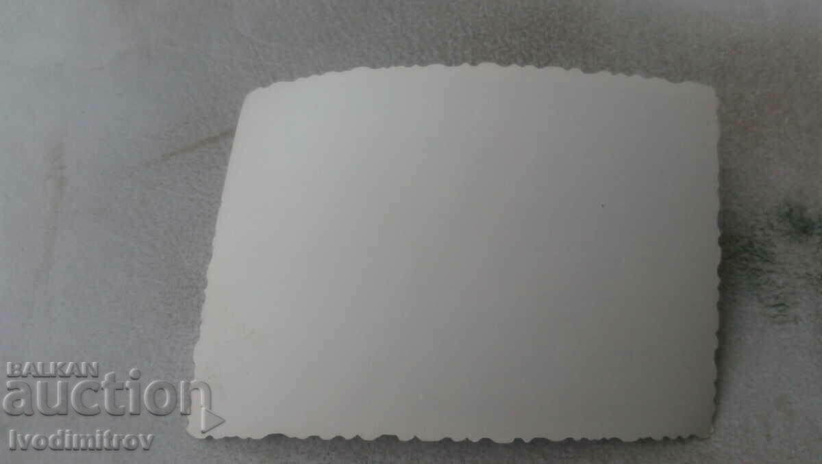 Εργαζόμενοι φωτογραφιών σε αποθήκη σωλήνων με τιμή 0.85 BGN | € 0.43 Εργαζόμενοι φωτογραφιών σε αποθήκη σωλήνων με τιμή 0.85 BGN | € 0.43