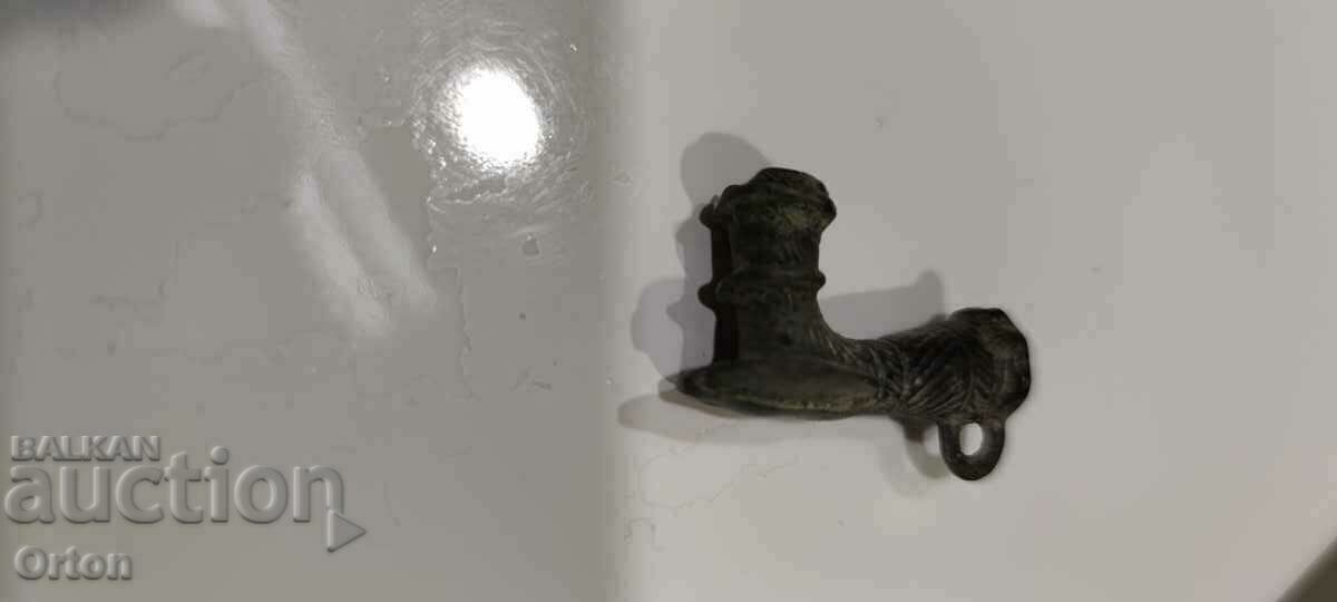 Antique Ottoman bronze opium-tobacco pipe with price 79.00 BGN | € 40.39 Antique Ottoman bronze opium-tobacco pipe with price 79.00 BGN | € 40.39