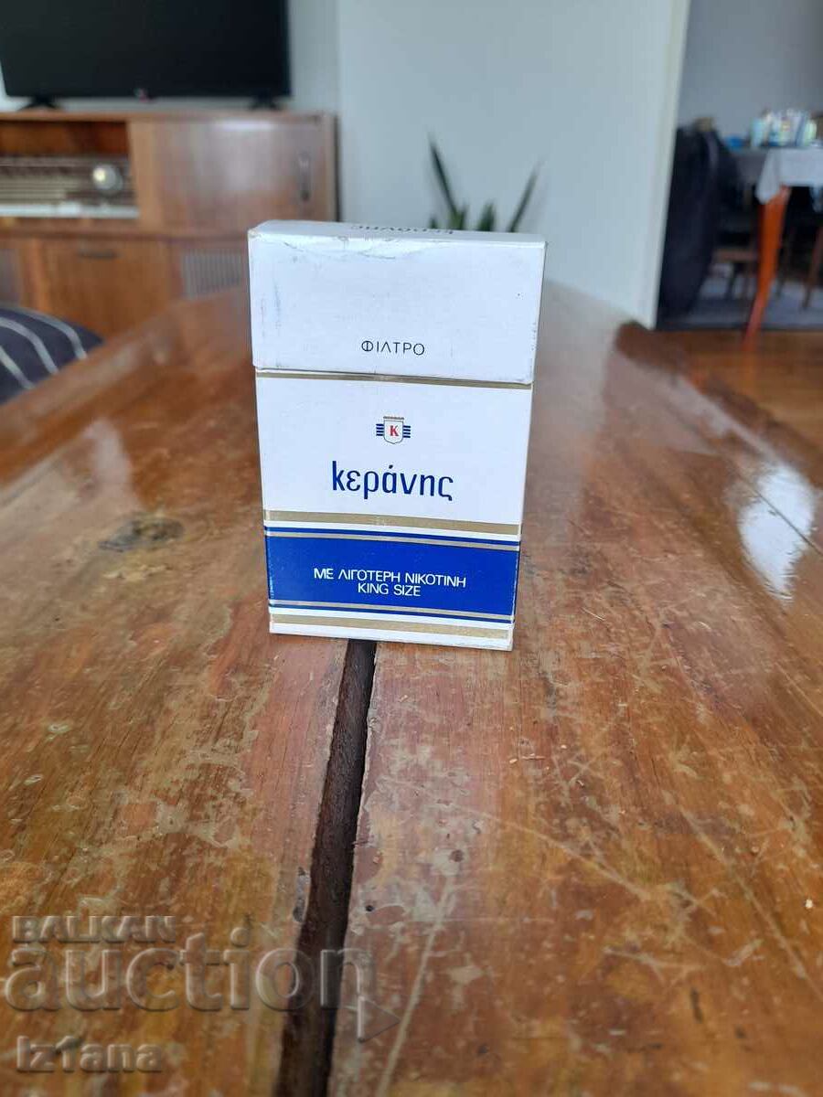 Ένα παλιό κουτί τσιγάρα Keranis