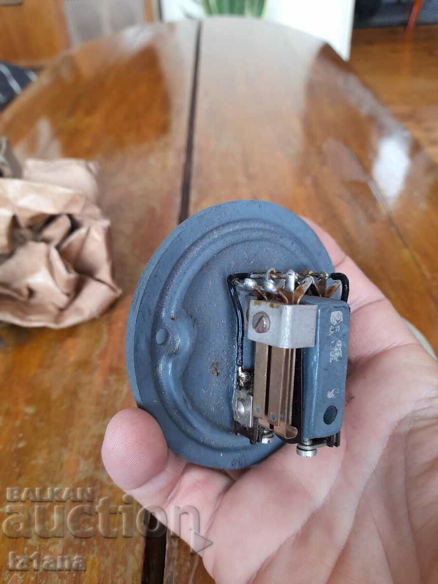 Auction Old rosette Auction Old rosette