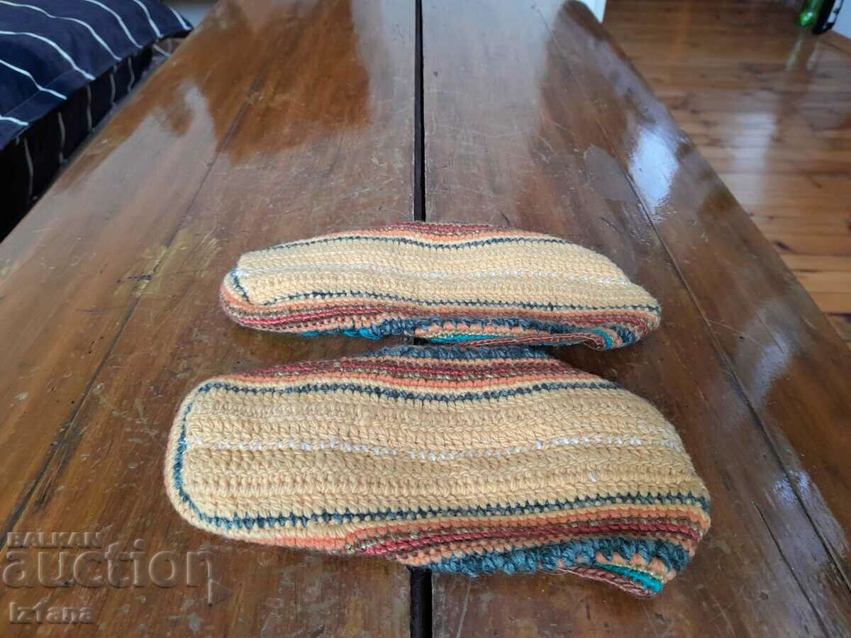 Auction  Old slippers