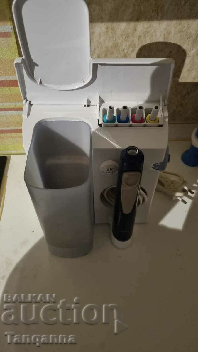 Oral b dental shower with price 60.00 BGN | € 30.68 Oral b dental shower with price 60.00 BGN | € 30.68