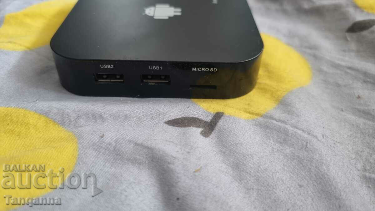 Android box cu preț 30.00 BGN | € 15.34