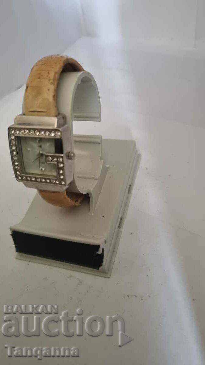 Watch with price 6.00 BGN | € 3.07