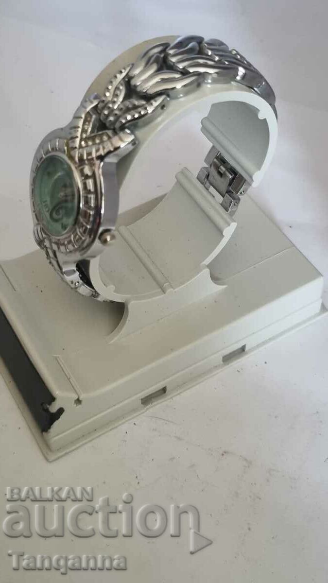 Watch with price 8.00 BGN | € 4.09 Watch with price 8.00 BGN | € 4.09