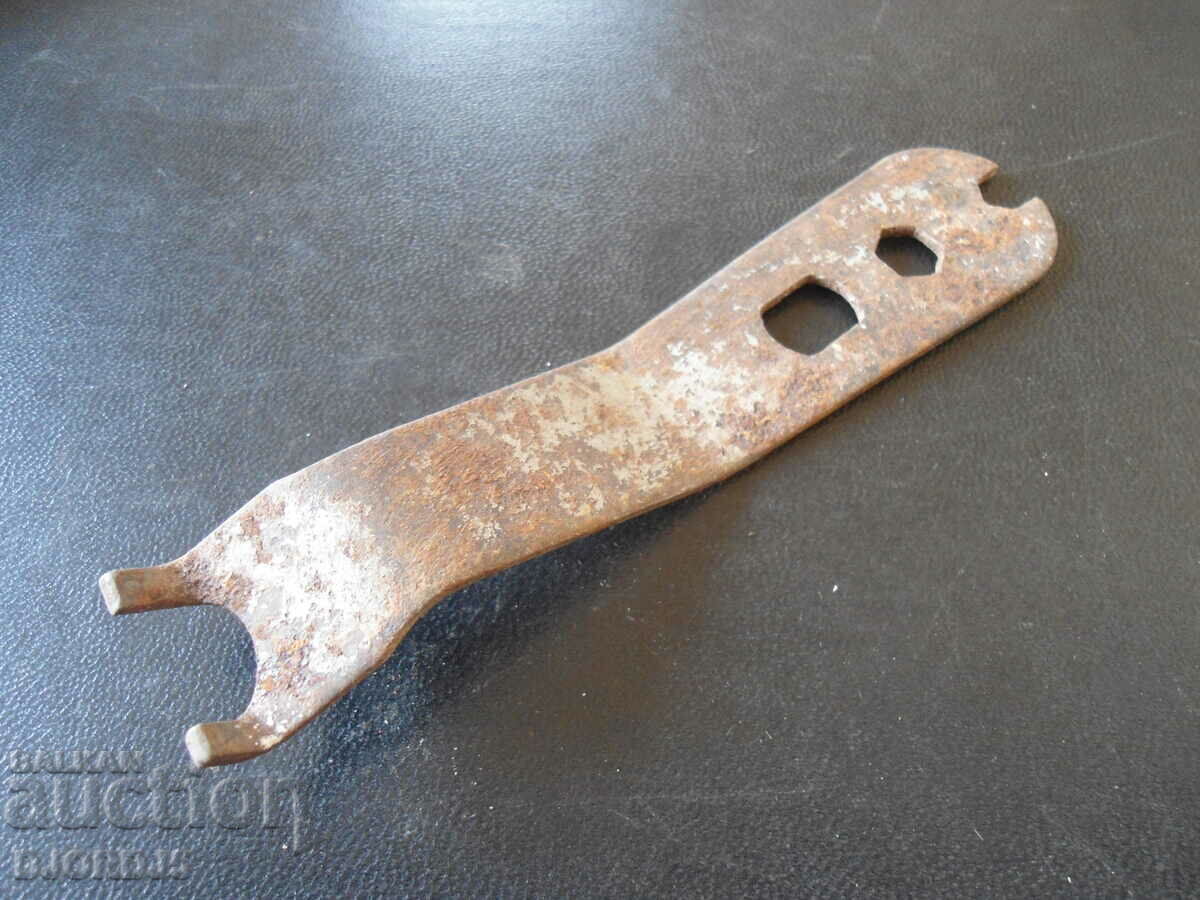 Old key with price 2.00 BGN | € 1.02