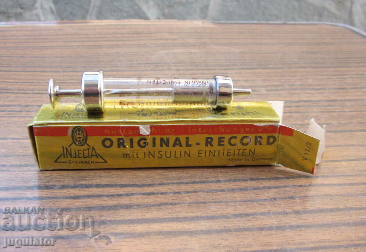 German glass insulin syringe unused with price 15.00 BGN | € 7.67 German glass insulin syringe unused with price 15.00 BGN | € 7.67