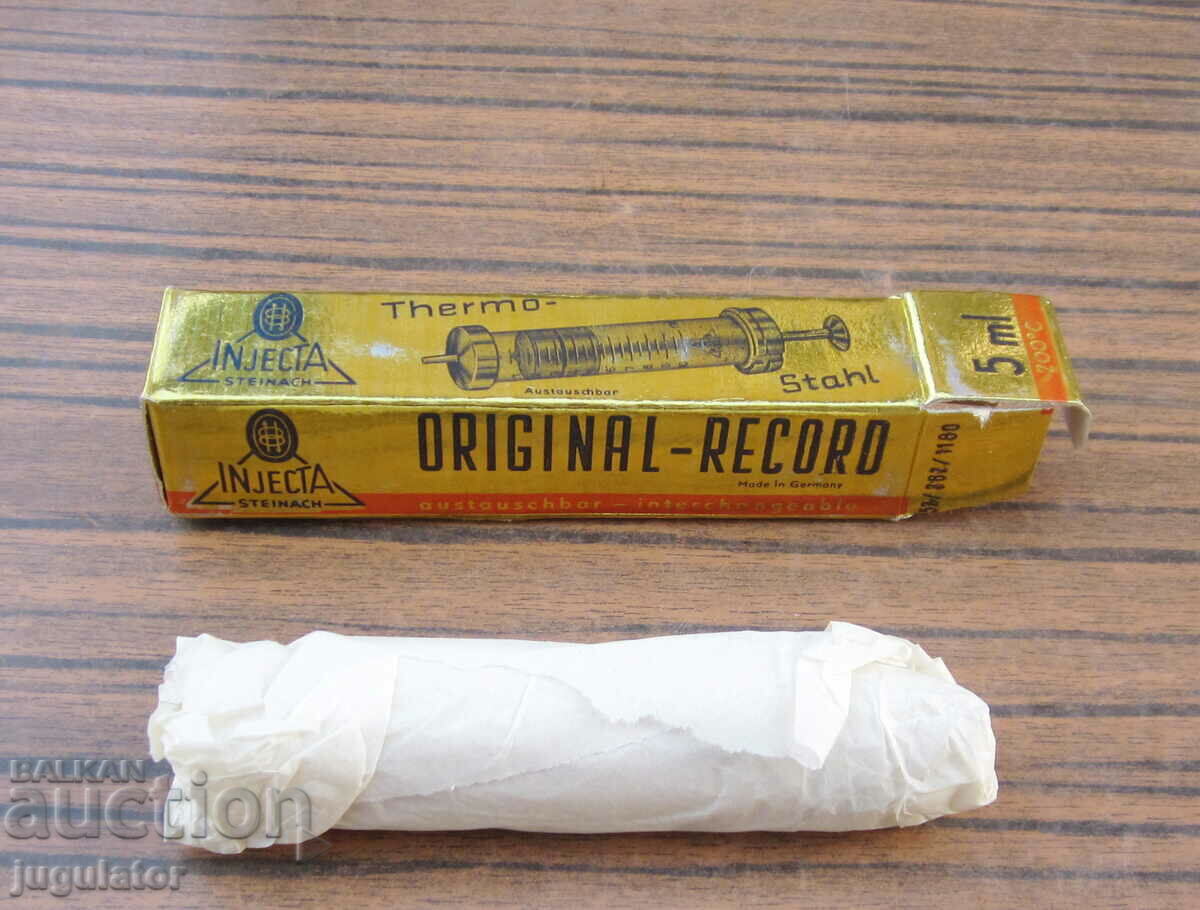 old German glass syringe unused with box - 7 old German glass syringe unused with box - 7