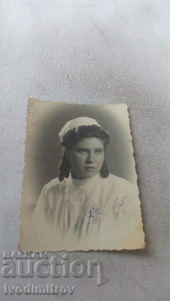 Снимка Попово Младо момиче 1941