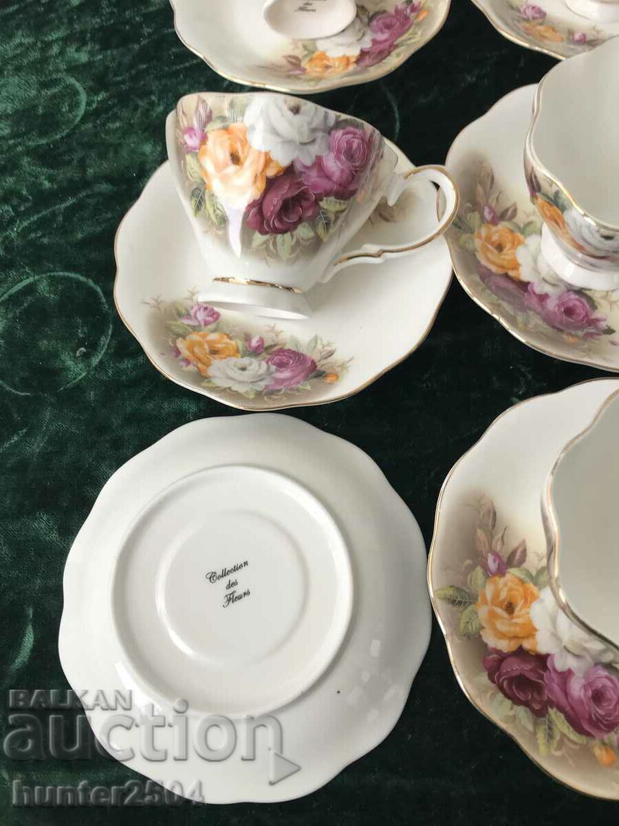 Delivery of Coffee cups