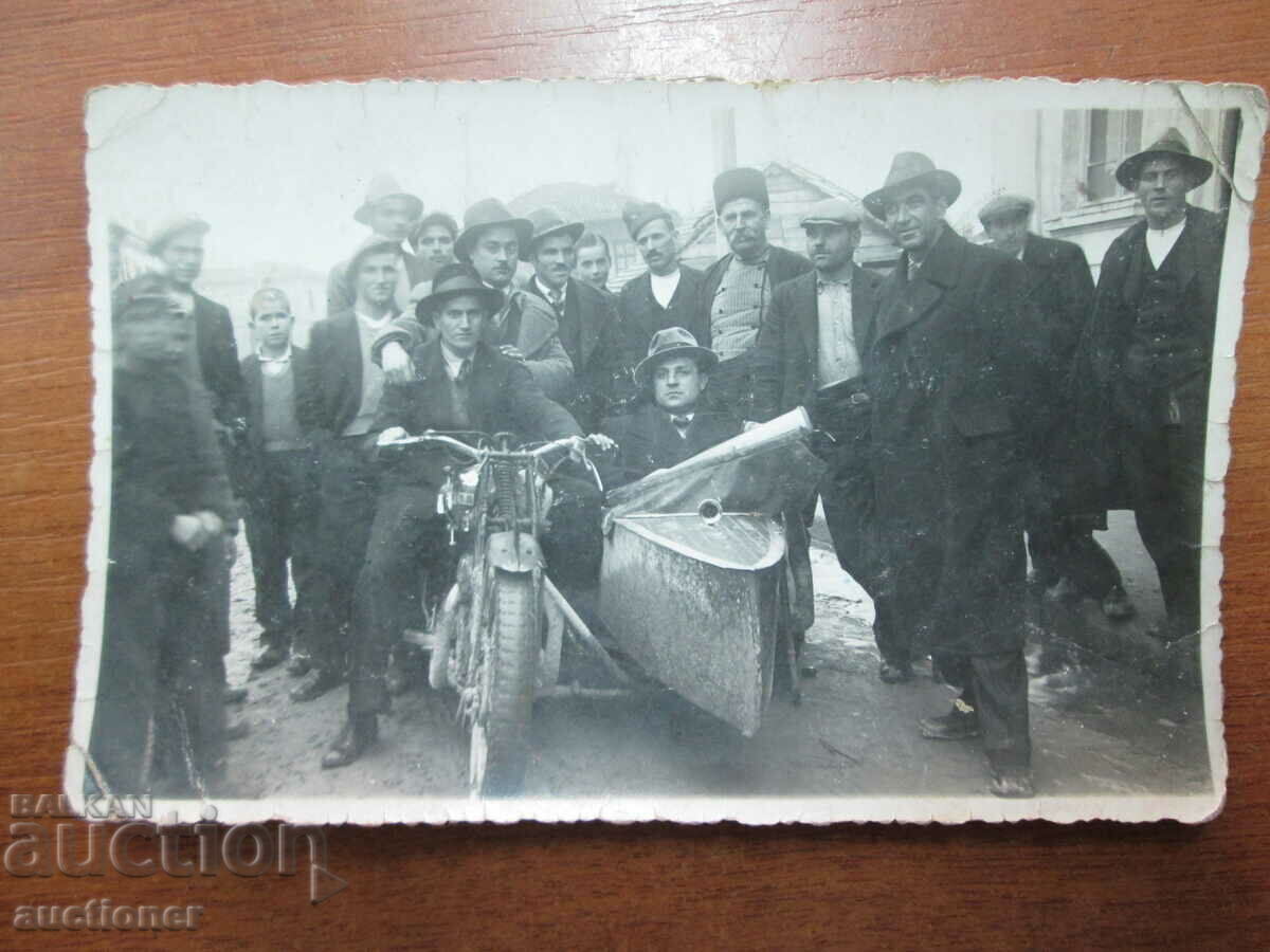 OLD ROYAL PHOTO MOTORCYCLE WITH BASKET