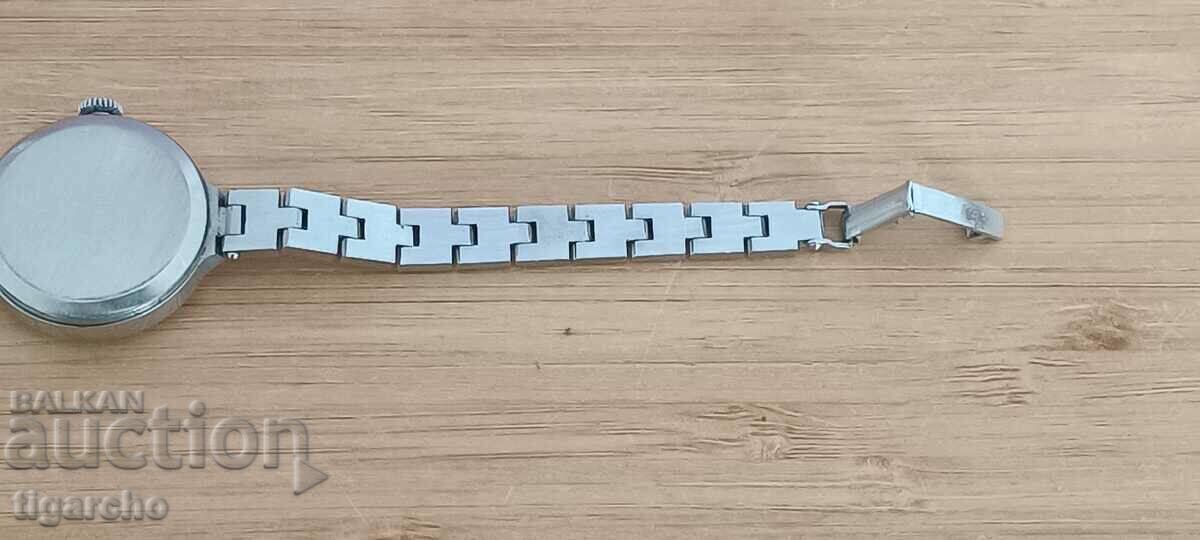 Auction Women's Watch Pennant Auction Women's Watch Pennant