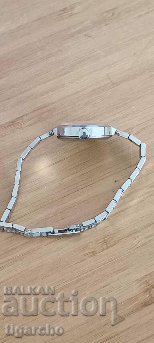 Delivery of Women's Watch Pennant Delivery of Women's Watch Pennant