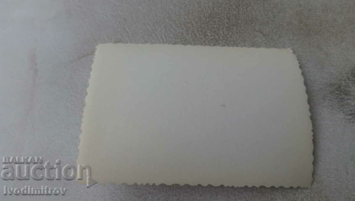 Photo Men and women dancing in the square with price 0.75 BGN | € 0.38 Photo Men and women dancing in the square with price 0.75 BGN | € 0.38