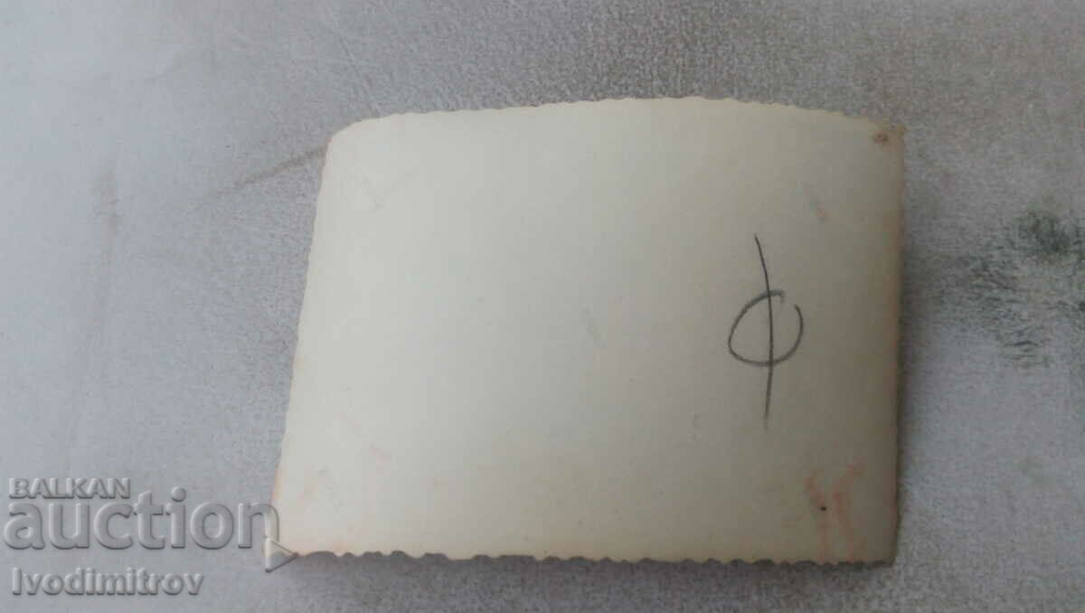 Photo Men and women in carnival costumes with price 0.75 BGN | € 0.38 Photo Men and women in carnival costumes with price 0.75 BGN | € 0.38