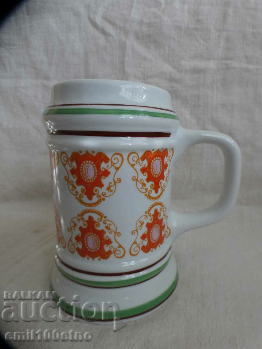 Beautiful large mug Polish porcelain CHODZIEZ with price 8.00 BGN | € 4.09 Beautiful large mug Polish porcelain CHODZIEZ with price 8.00 BGN | € 4.09