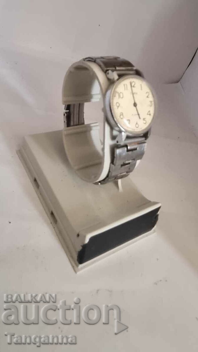 Watch with price 8.00 BGN | € 4.09 Watch with price 8.00 BGN | € 4.09