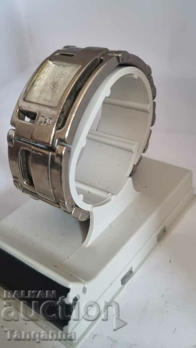 ρολόι χεριού με τιμή 8.00 BGN | € 4.09 ρολόι χεριού με τιμή 8.00 BGN | € 4.09