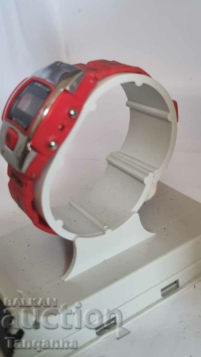 ρολόι χεριού με τιμή 8.00 BGN | € 4.09 ρολόι χεριού με τιμή 8.00 BGN | € 4.09