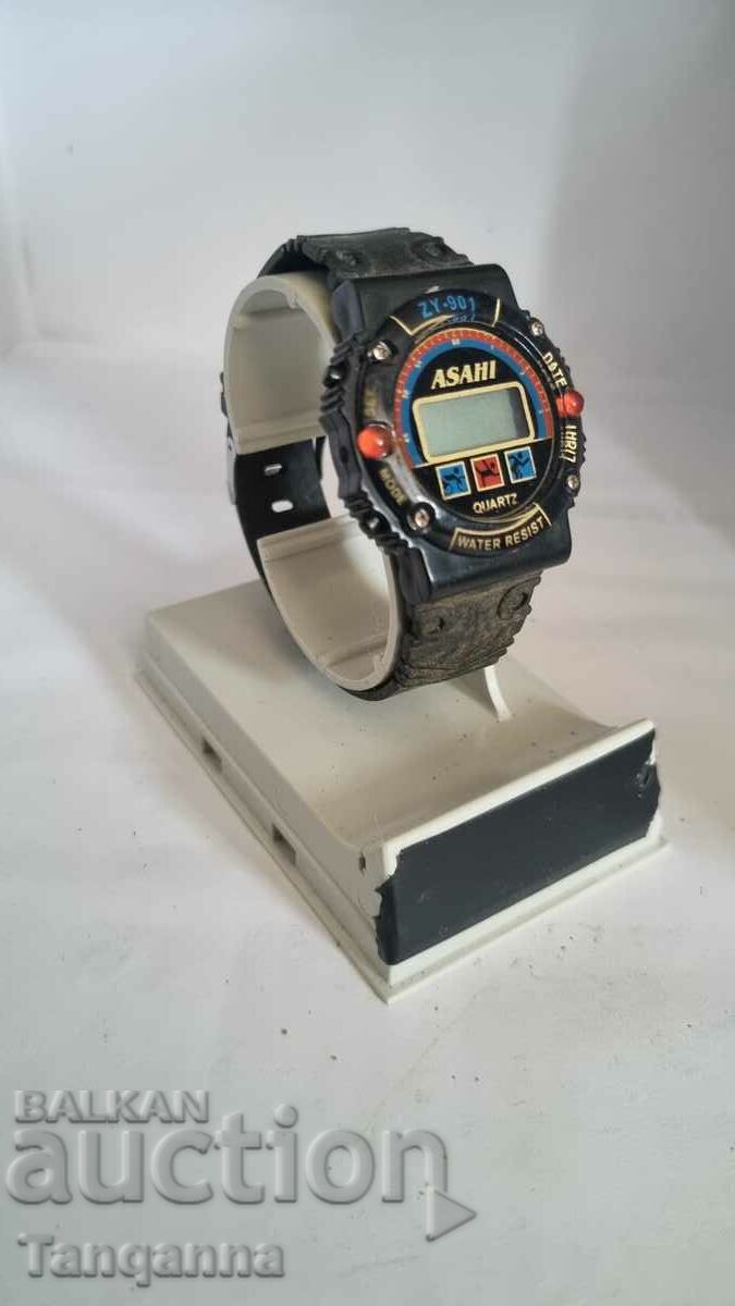 Ръчен часовник с цена 8.00 лв. | € 4.09 Ръчен часовник с цена 8.00 лв. | € 4.09