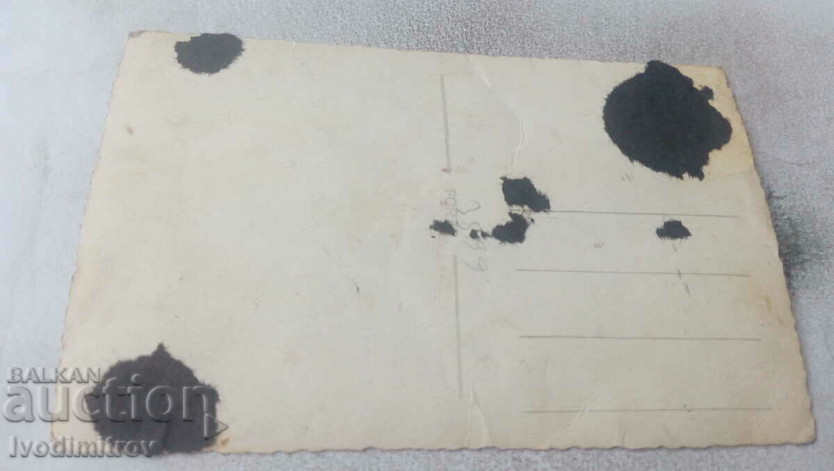 Φωτογραφία Πέντε νεαροί άνδρες με τιμή 0.75 BGN | € 0.38 Φωτογραφία Πέντε νεαροί άνδρες με τιμή 0.75 BGN | € 0.38