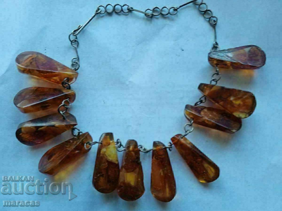 Small amber necklace with price € 41.93 | 82.01 BGN