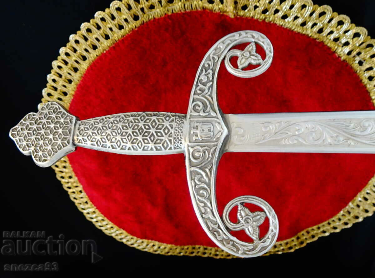 Delivery of Italian Yataghan, saber, marked