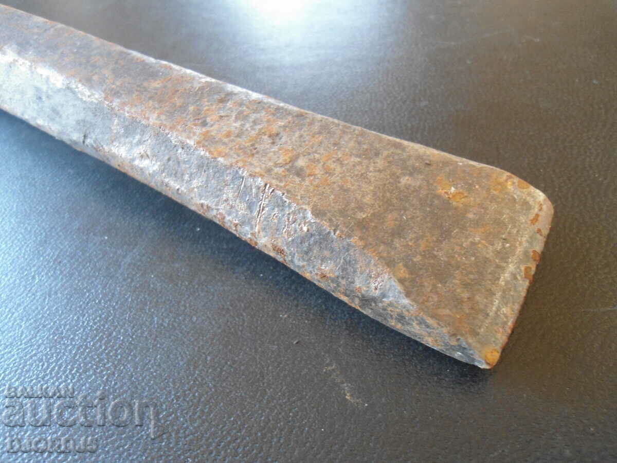 Old tool, 0.970 kg with price 4.00 BGN | € 2.05 Old tool, 0.970 kg with price 4.00 BGN | € 2.05