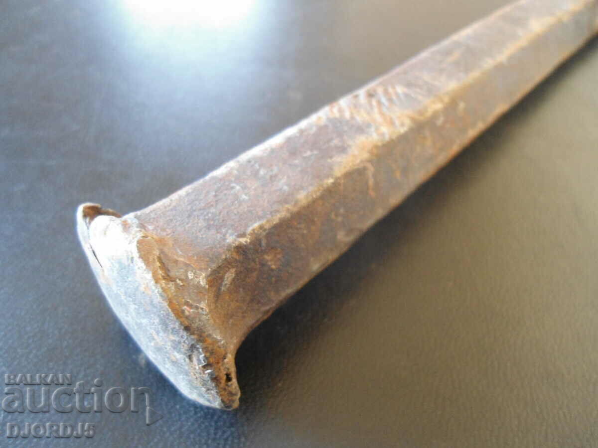 Auction Old tool, 0.970 kg Auction Old tool, 0.970 kg