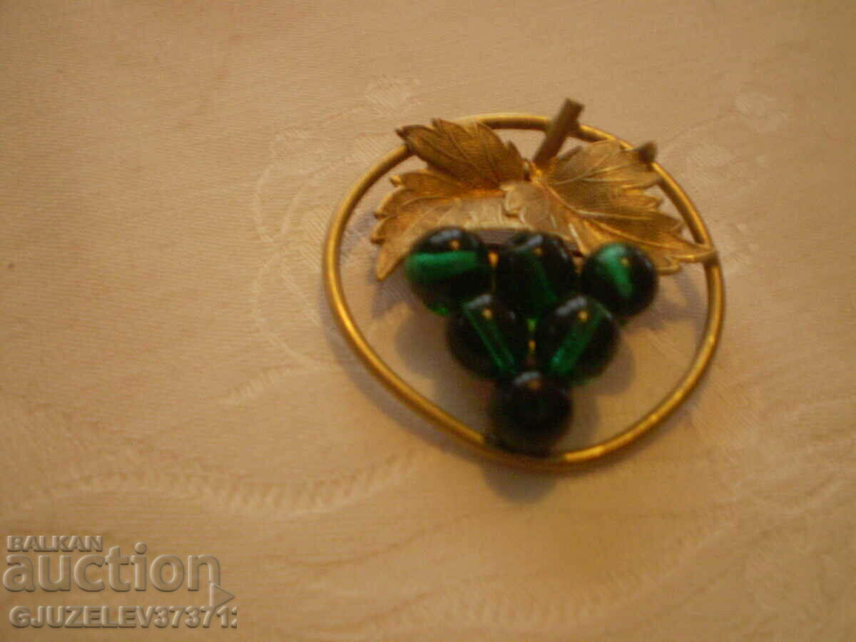 Παράδοση Παλιά καρφίτσα Πράσινο γυαλί σταφυλιού Παράδοση Παλιά καρφίτσα Πράσινο γυαλί σταφυλιού