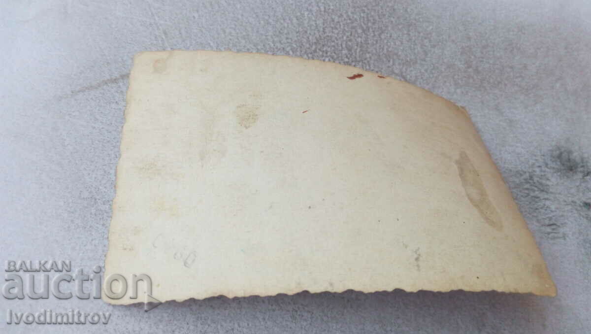 Φωτογραφία Μαθητές με τον δάσκαλό τους με τιμή 0.85 BGN | € 0.43 Φωτογραφία Μαθητές με τον δάσκαλό τους με τιμή 0.85 BGN | € 0.43