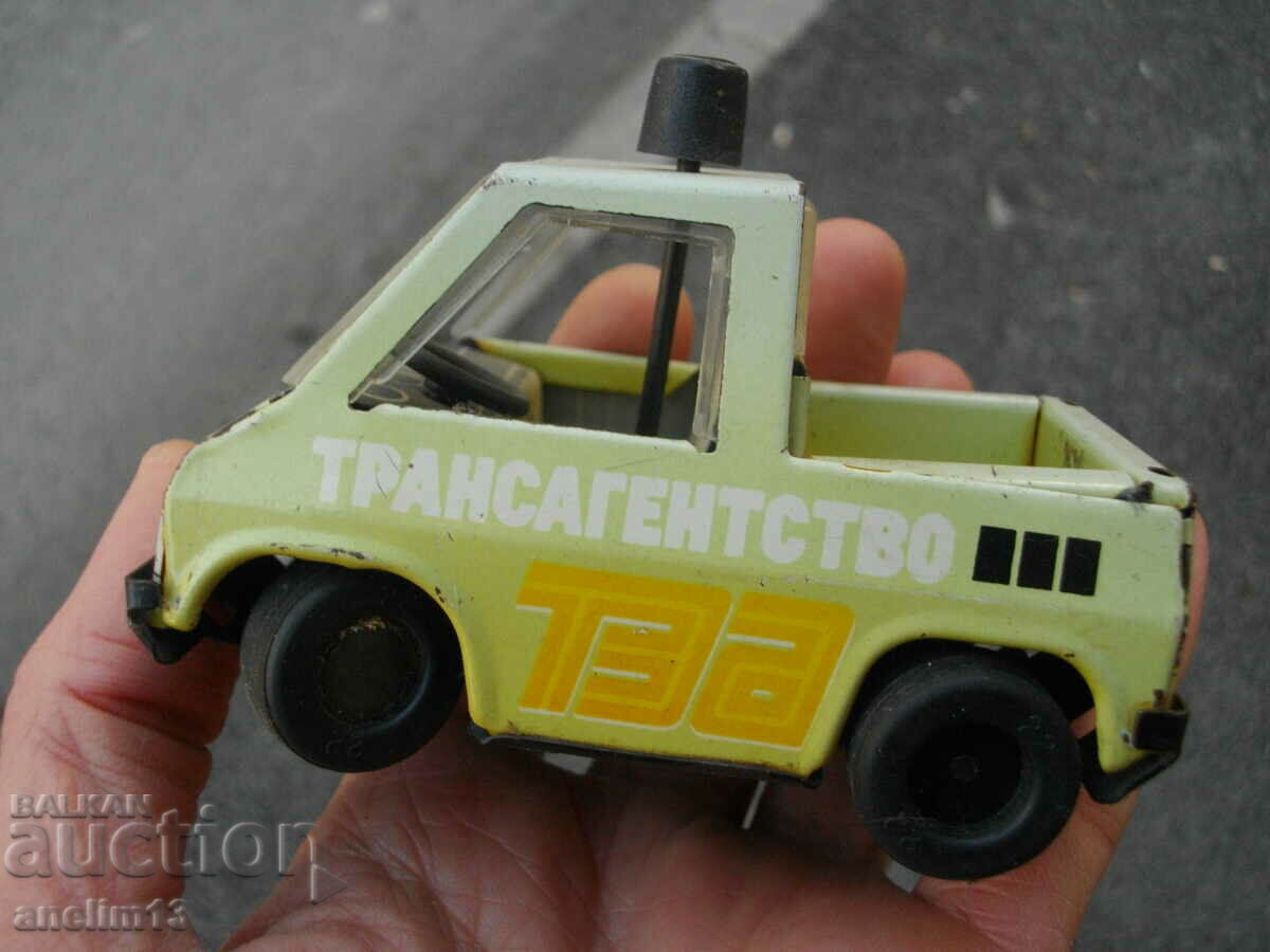 Delivery of OLD LAMINATED TOYS Delivery of OLD LAMINATED TOYS