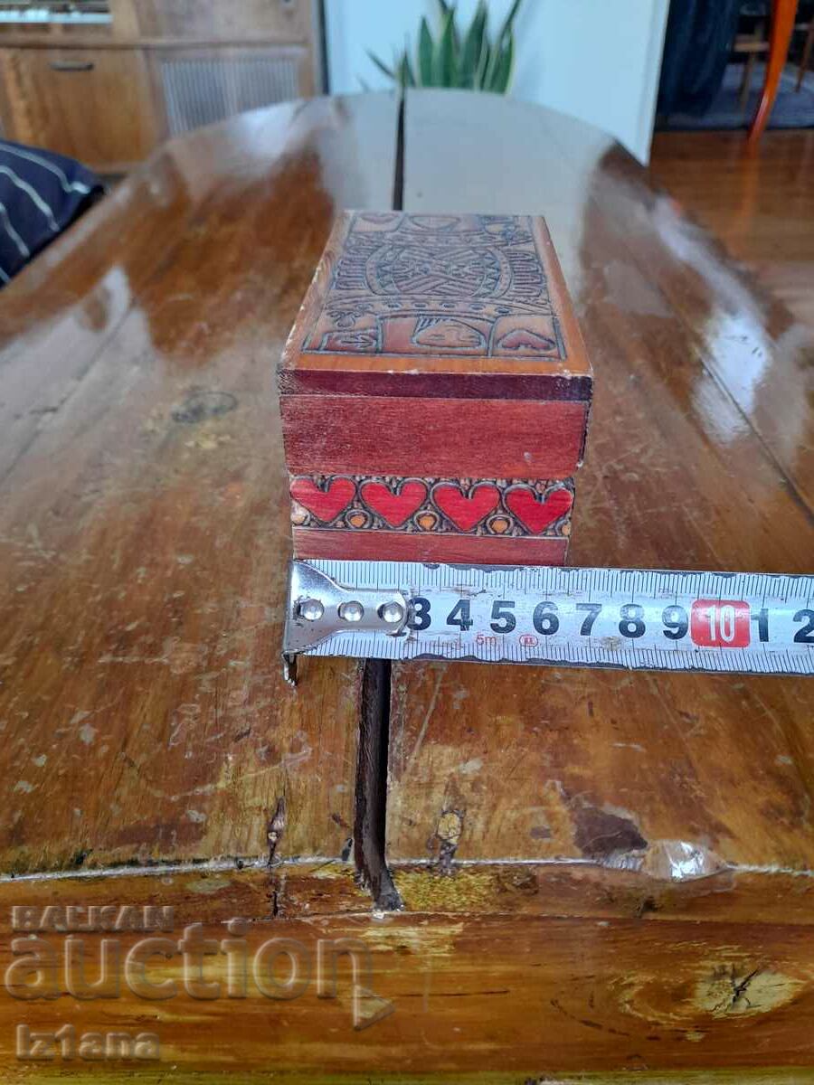 Old wooden box - 7 Old wooden box - 7