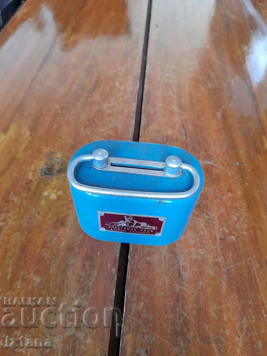 Auction  Old piggy bank Savings bank