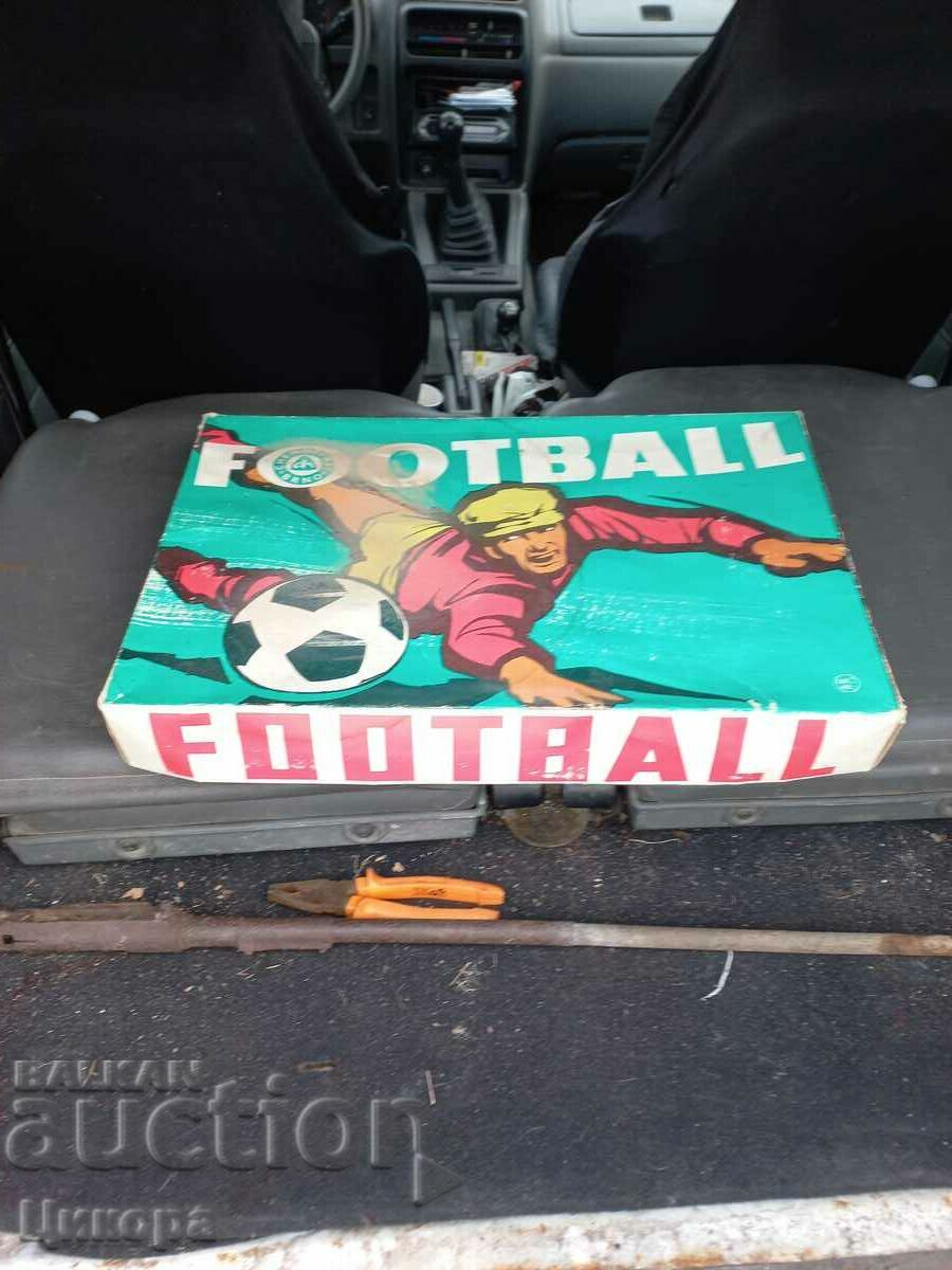 OLD CHILDREN'S GAME FOOTBALL