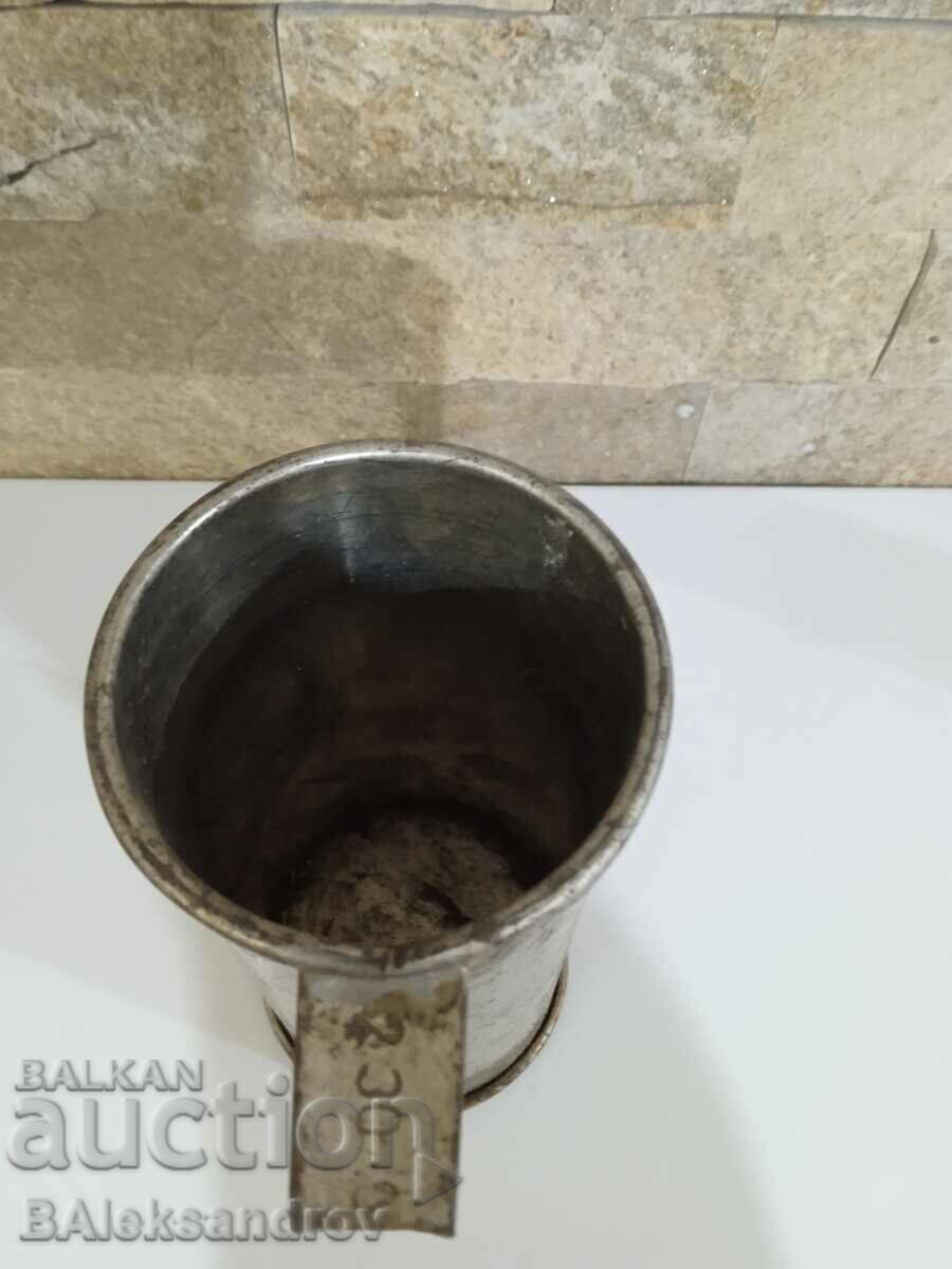 Auction  Alcohol measure 500 mil.