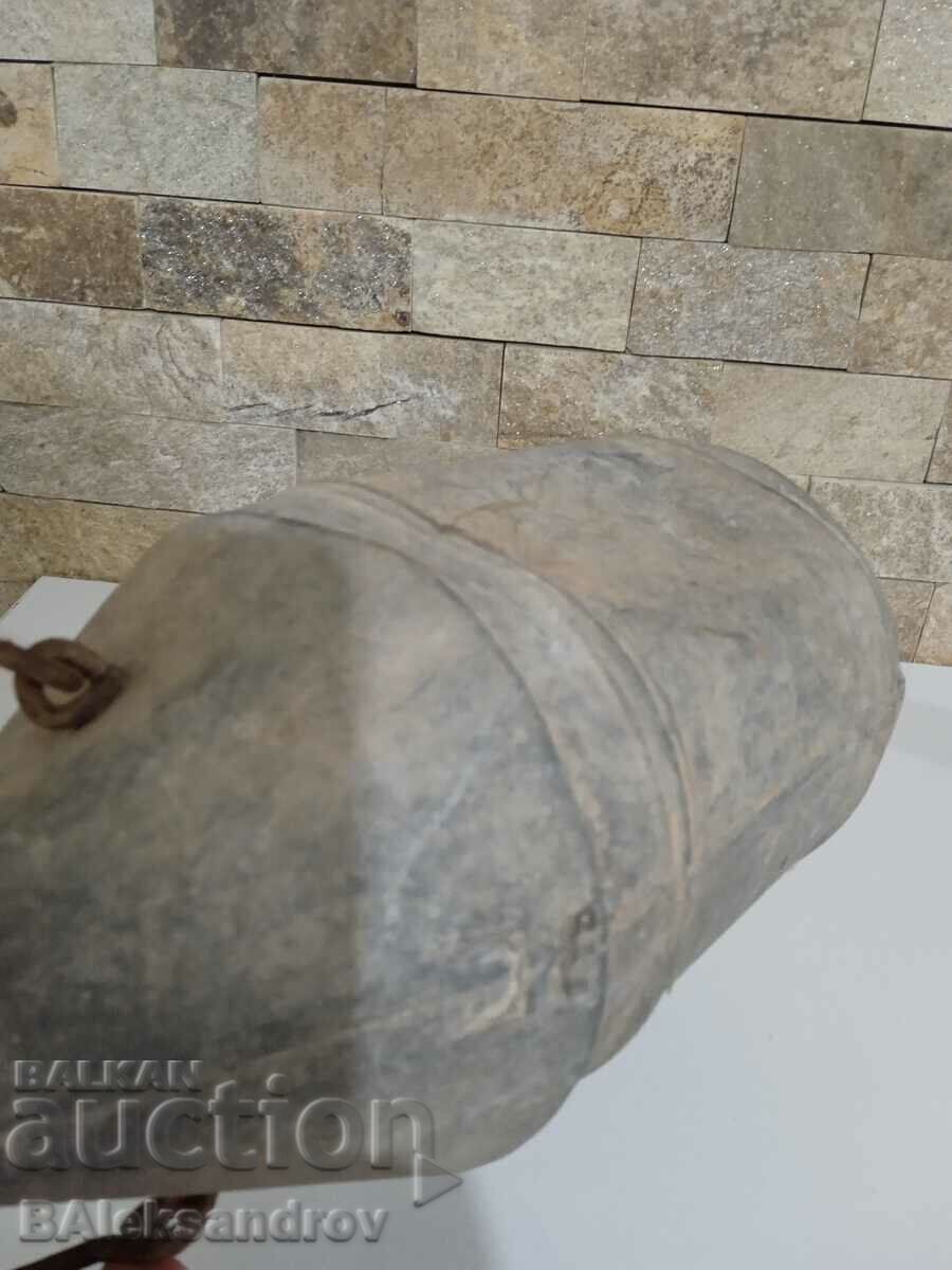 Παλιά τσίγκινα γλάστρα κήπου - 5 Παλιά τσίγκινα γλάστρα κήπου - 5