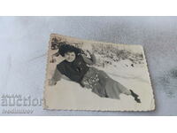 Φωτογραφία Kralev dol Νεαρό κορίτσι στο χιόνι 1956