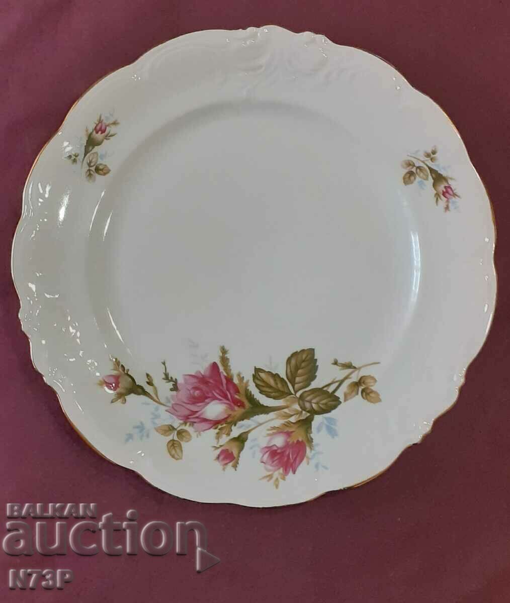OLD PORCELAIN PLATE. COLLECTION. WALBRZYCH.